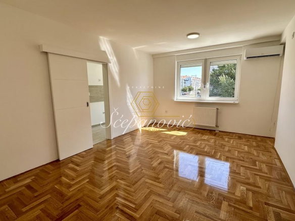 Stan Prodaja Novi Sad Bulevar Patrijarha Pavla 66 m2