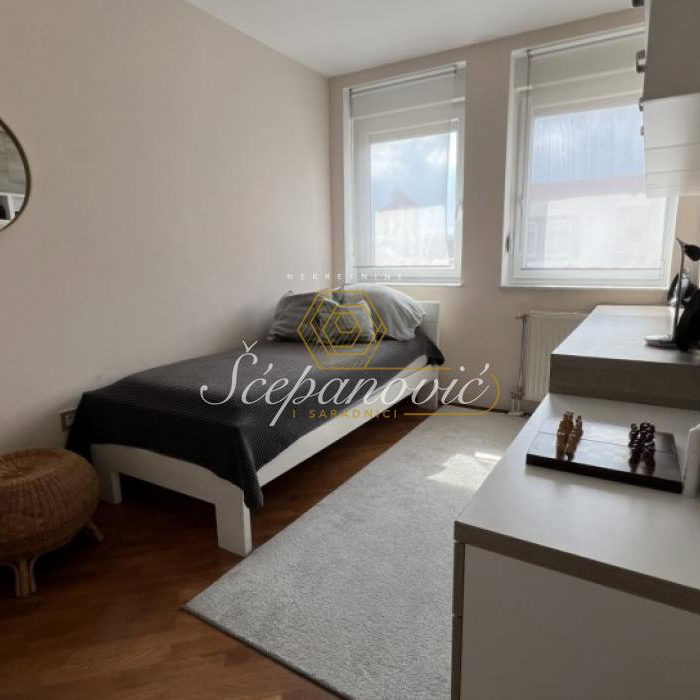 Stan Prodaja Novi Sad Cara Dušana 102 m2