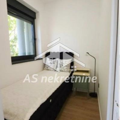 Dvosoban stan za izdavanje, Cara Dušana, Beograd, 33m², 800 €/mes