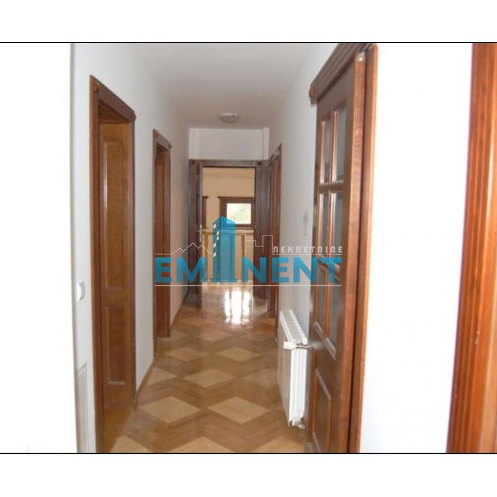Stan Izdavanje Beograd Dedinje 300 m2