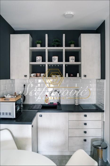 Jednosoban stan za izdavanje, Futoška, Novi Sad, 27m², 490 €/mes