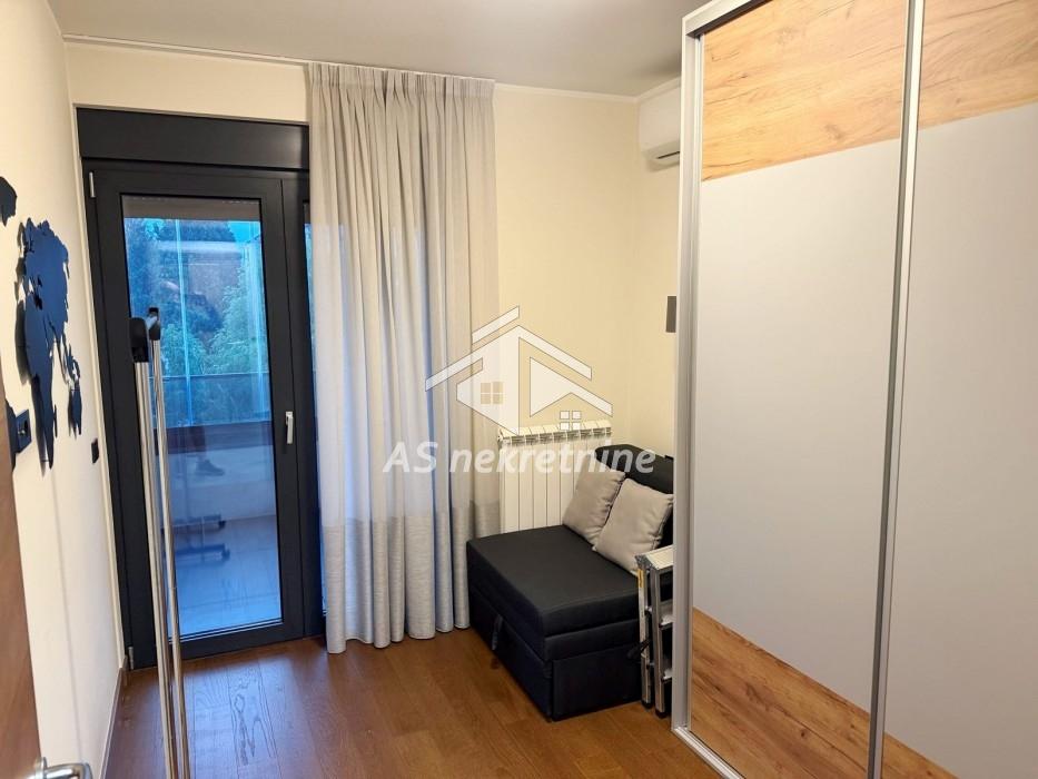 prodaja-nekretnina-beograd-CF7jTP45Nh Trosoban stan za izdavanje, Banovo Brdo, Beograd, 90m², 1.300 €/mes