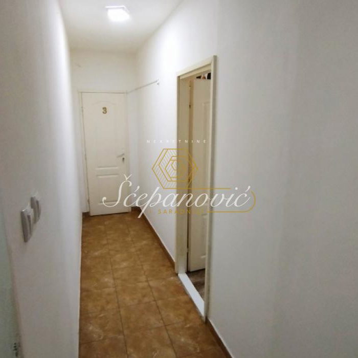 Trosoban stan na prodaju, Bulevar Oslobođenja, Novi Sad, 78m², 190.000 €