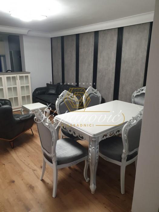 Stan Prodaja Novi Sad  81 m2