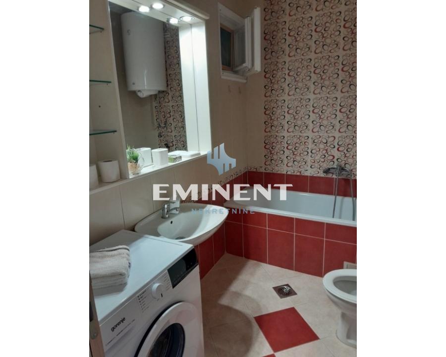 Stan Izdavanje Beograd Kalenić Pijaca 60 m2
