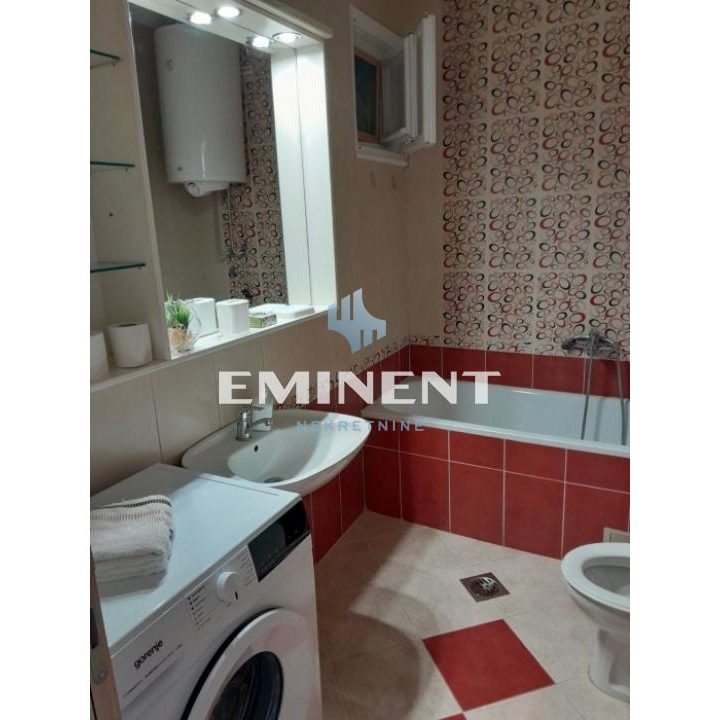 Stan Izdavanje Beograd Kalenić Pijaca 60 m2