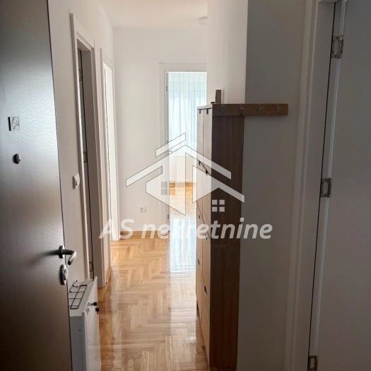Četvorosoban stan za izdavanje, Banjica, Beograd, 79m², 1.400 €/mes