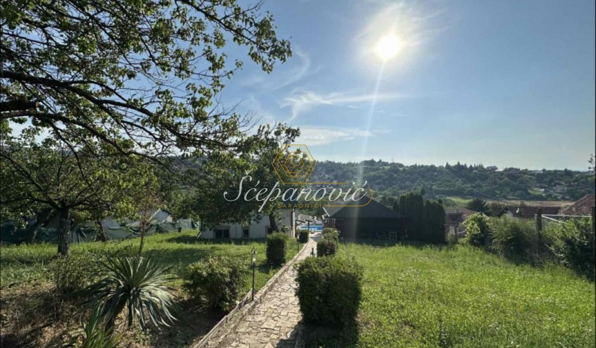 Kuća Prodaja Novi Sad  223 m2