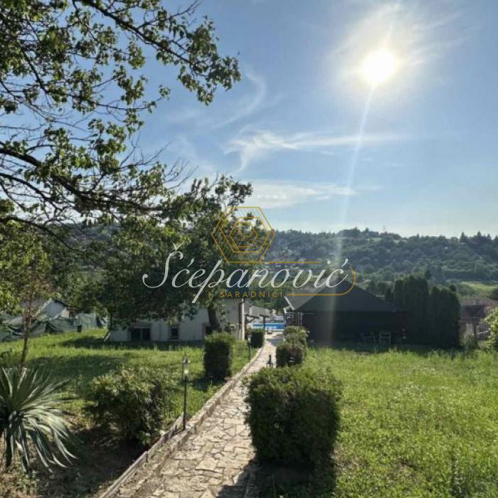Kuća Prodaja Novi Sad  223 m2