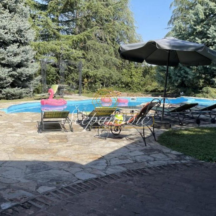 Kuća Prodaja Novi Sad  202 m2