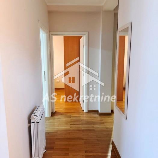 Stan Izdavanje Beograd Lekino Brdo 67 m2