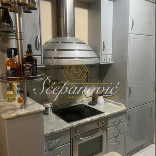 Stan Prodaja Novi Sad  91 m2