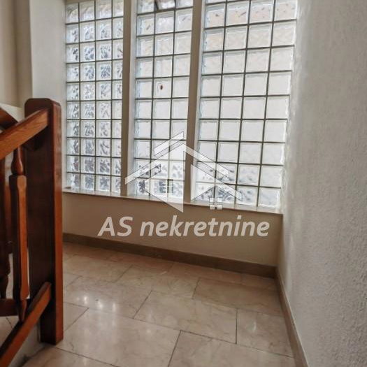 Kuća za izdavanje, Bioskop Voždovac, Beograd, 360m², 2.999 €/mes