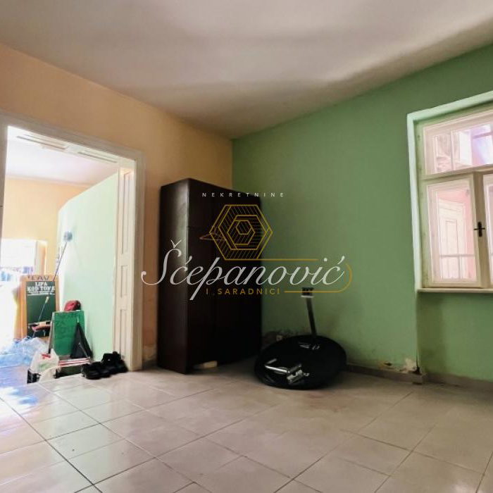 Lokal Izdavanje Temerin  202 m2