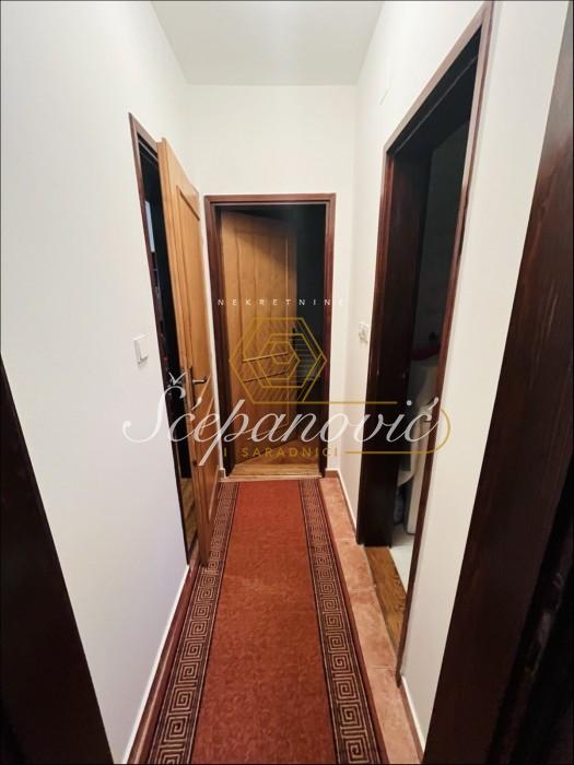 prodaja-nekretnina-beograd-OY30Ts9FwJ Trosoban stan na prodaju, Centar, Novi Sad, 55m², 154.500 €