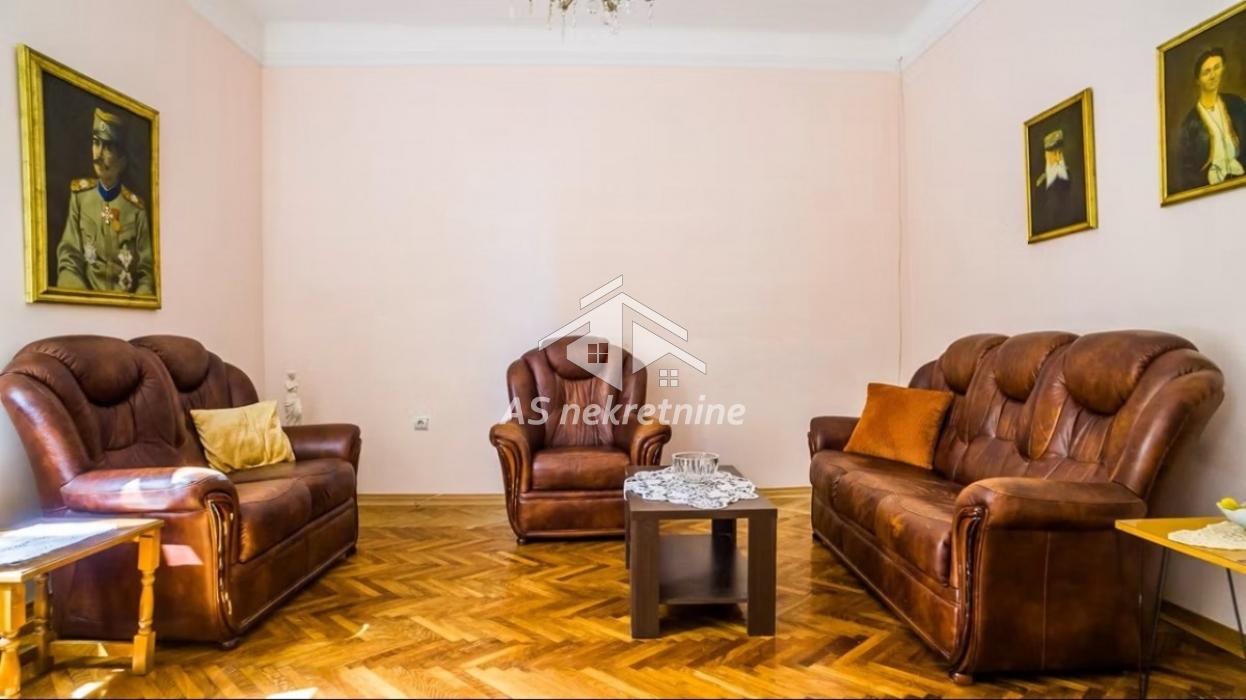 Dvosoban stan za izdavanje, Skadarlija, Beograd, 65m², 800 €/mes