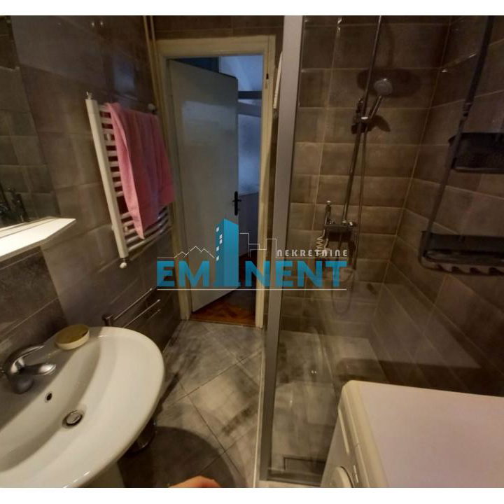 Trosoban stan za izdavanje, Slavija, Beograd, 72m², 1.000 €/mes