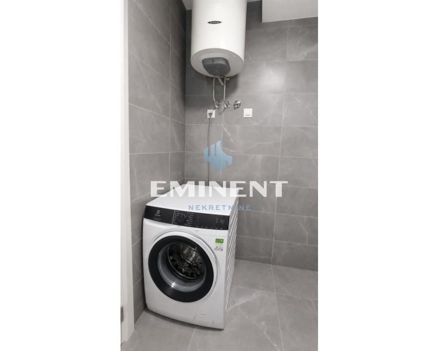 Trosoban stan za izdavanje, Blok 65, Beograd, 81m², 2.200 €/mes