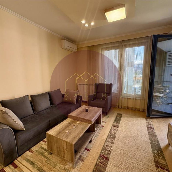 Stan Izdavanje Beograd  53 m2