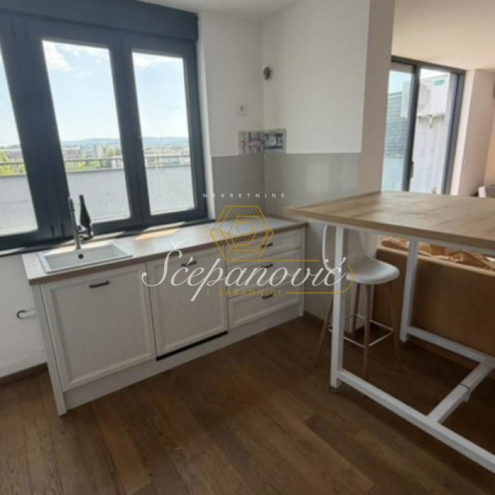 Stan Izdavanje Novi Sad  73 m2