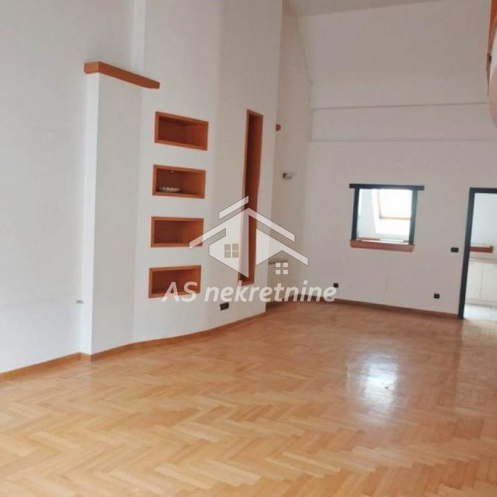 Stan Prodaja Beograd Kalenić Pijaca 207 m2