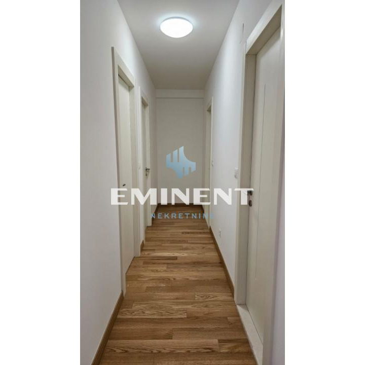 Stan Izdavanje Beograd Blok 65 107 m2