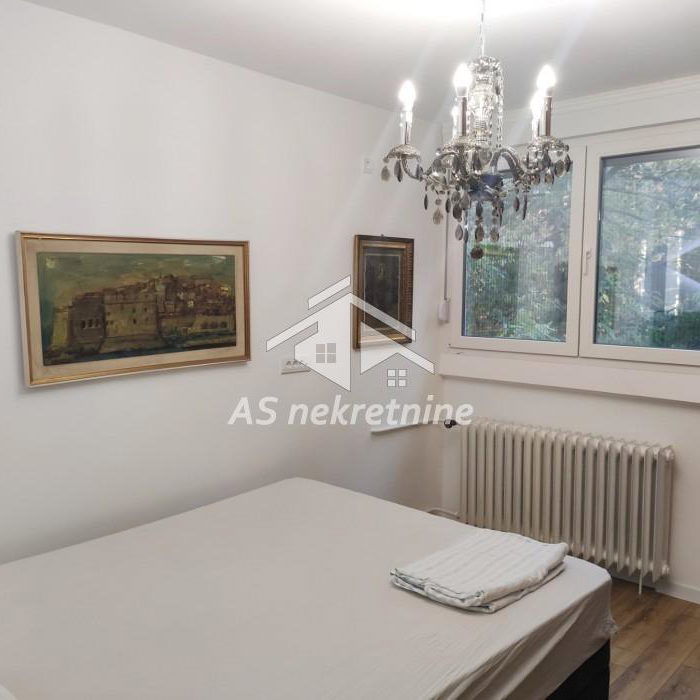 Trosoban stan za izdavanje, Banovo Brdo, Beograd, 52m², 700 €/mes