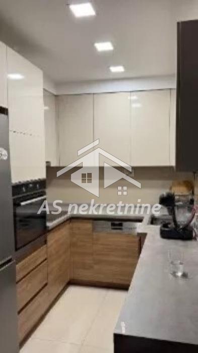 Stan Izdavanje Beograd Blok 22 91 m2