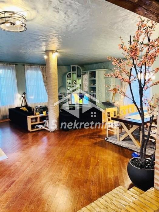 Kuća Izdavanje Beograd Kuća Izdavanje Beograd Jajinci 367 m2