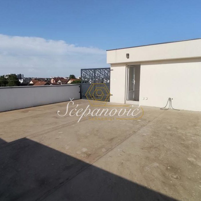 Trosoban stan na prodaju, Lipov Gaj, Novi Sad, 79m², 185.000 €