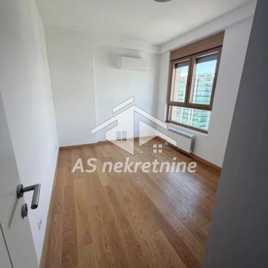 Četvorosoban stan za izdavanje, Blok 65, Beograd, 105m², 10. sprat, 2.100 €/mes