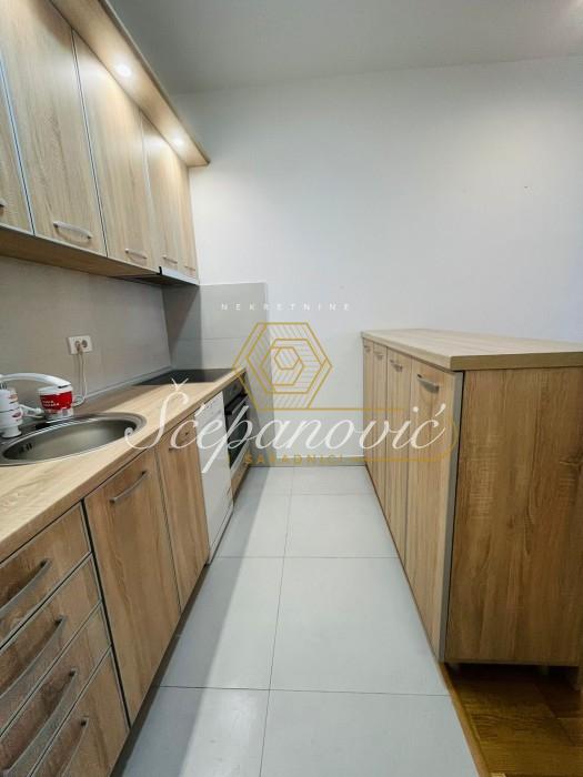 Stan Prodaja Novi Sad  56 m2
