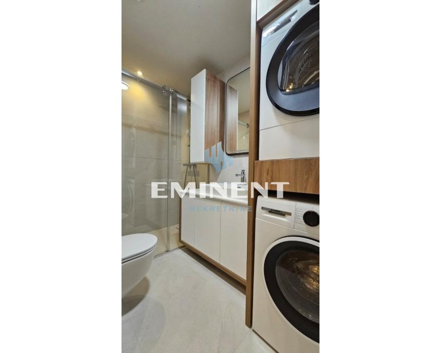 Trosoban stan za izdavanje, Blok 65, Beograd, 76m², 1.600 €/mes