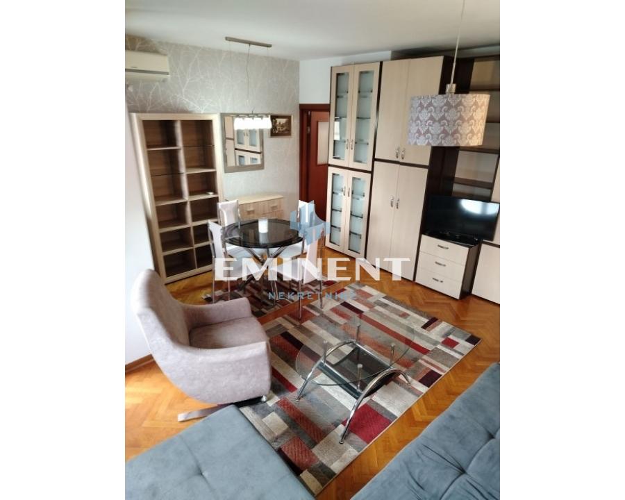 Stan Izdavanje Beograd Stan Izdavanje Beograd FON 40 m2
