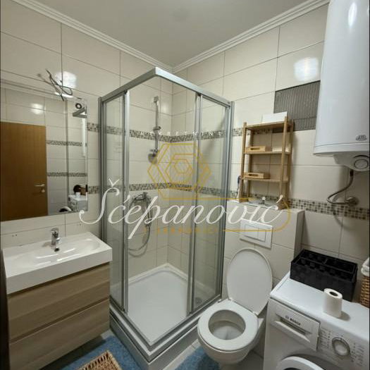 Stan Prodaja Novi Sad Kej 76 m2