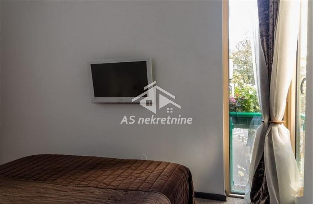 Stan Izdavanje Beograd Trg Republike 87 m2