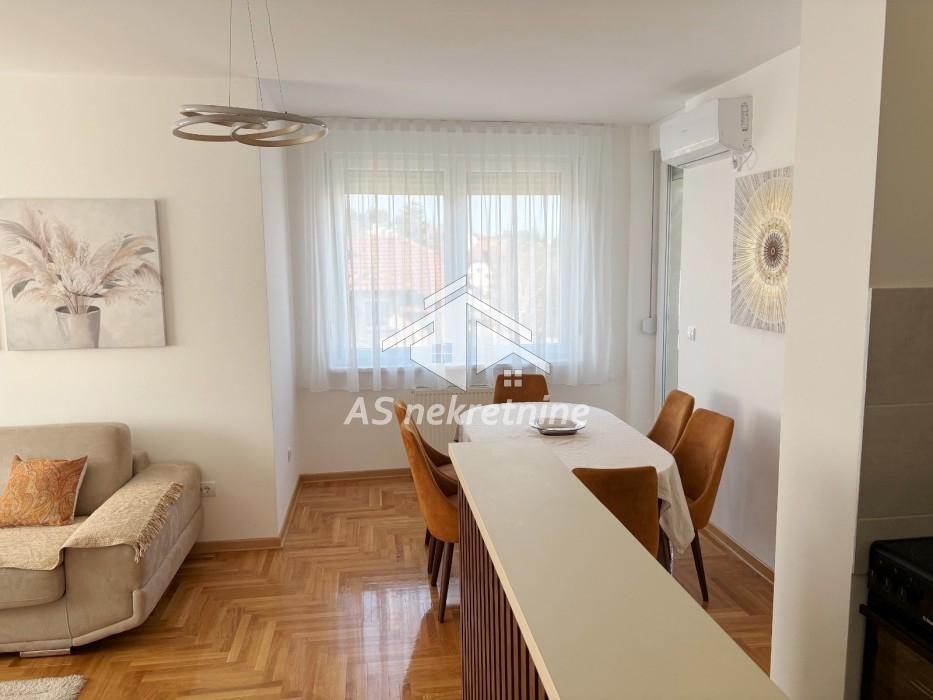Stan Izdavanje Beograd Banjica 79 m2