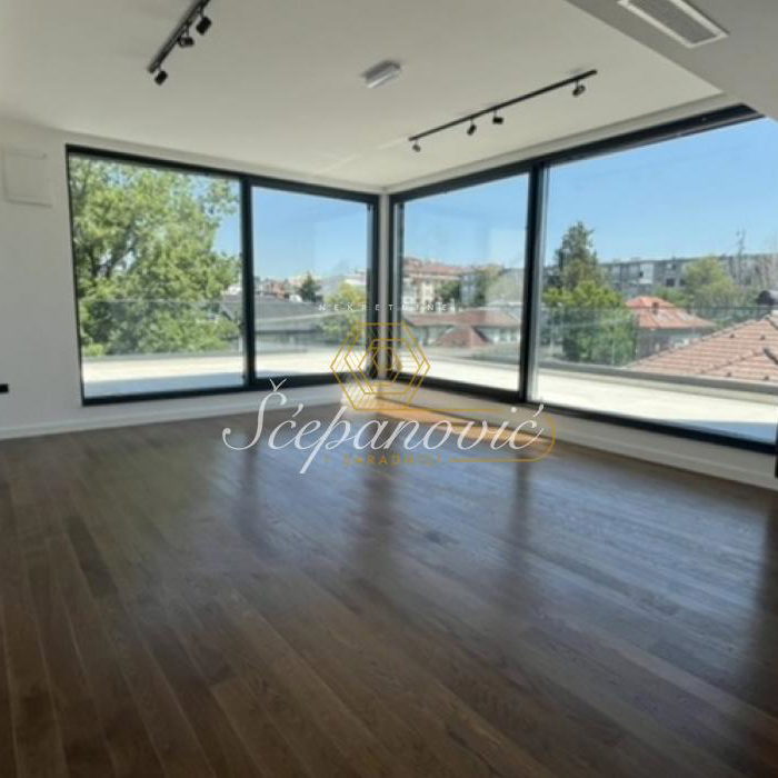 Kuća Prodaja Novi Sad  1076 m2