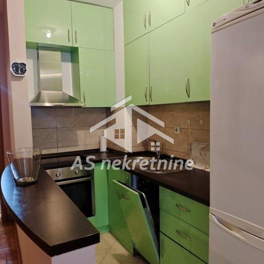 Stan Izdavanje Beograd Đeram Pijaca 58 m2
