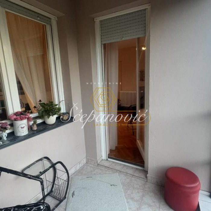 Trosoban stan na prodaju, Bulevar Oslobođenja, Novi Sad, 85m², 246.500 €