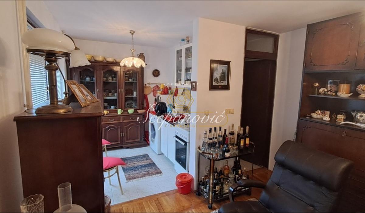 Stan Prodaja Novi Sad  65 m2