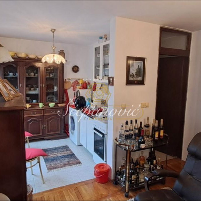Stan Prodaja Novi Sad  65 m2
