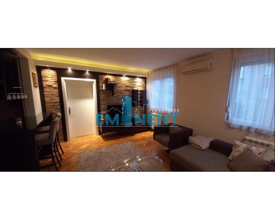 Trosoban stan za izdavanje, Voždovačka Crkva, Beograd, 53m², 800 €/mes