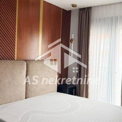 Stan Izdavanje Beograd Hram Svetog Save 275 m2