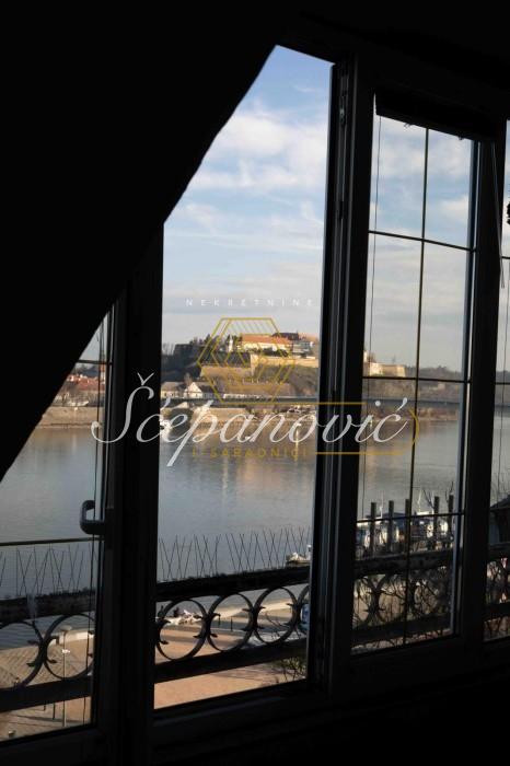 Petosoban stan na prodaju, Kej, Novi Sad, 179m², 400.000 €