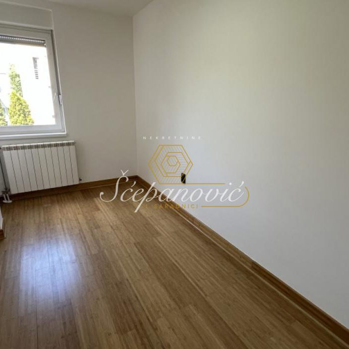 Stan Prodaja Novi Sad  54 m2