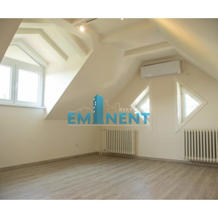 Kuća na prodaju, Banovo Brdo, Beograd, 260m², 1.200.000 €