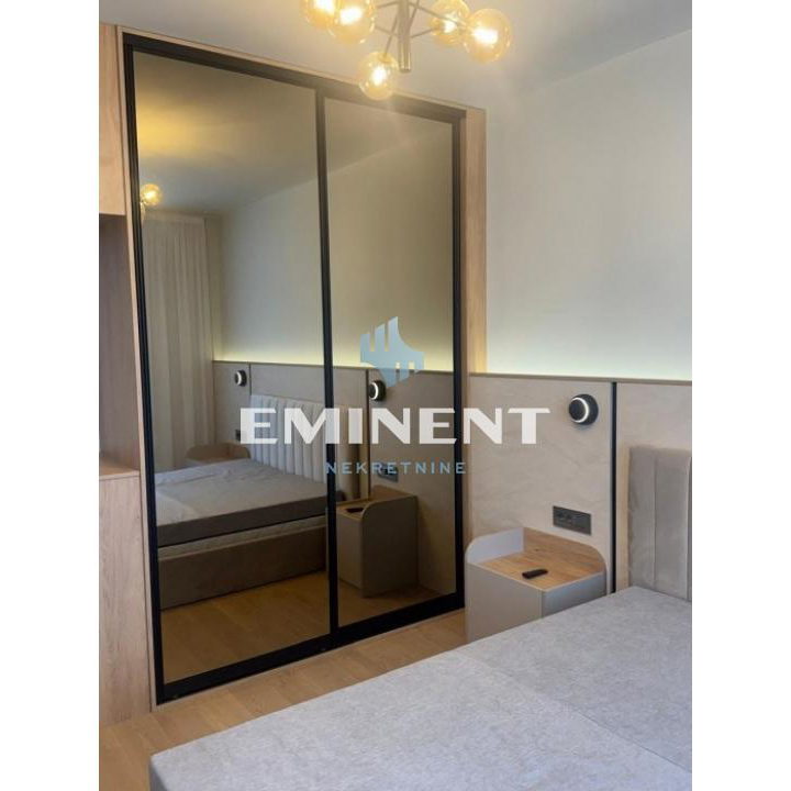 Četvorosoban stan za izdavanje, Blok 65, Beograd, 100m², 2.500 €/mes