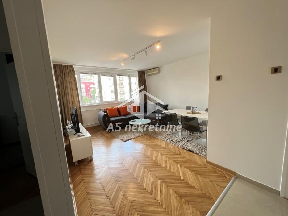 Stan Izdavanje Beograd Stan Izdavanje Beograd Kalenić Pijaca 54 m2