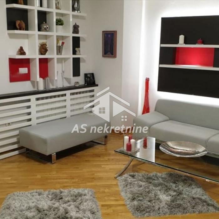 Stan Izdavanje Beograd Hram Svetog Save 60 m2